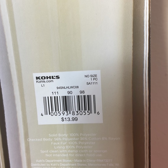 St Nicholas Wine Cover - Picture 5 of 5